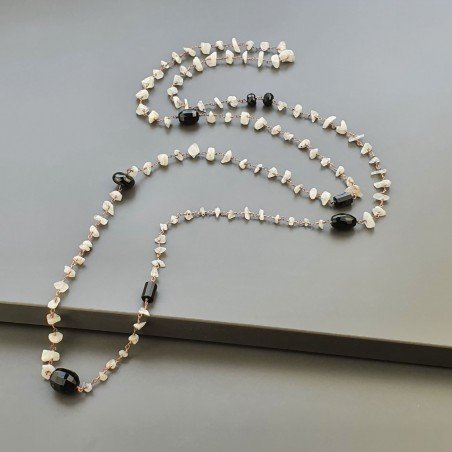 Collana A Nodo Orafo Rosato Con Labradorite Bianca,Spinello E Onice Nero