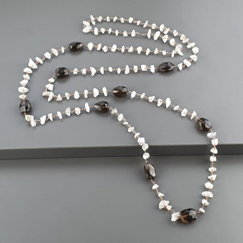 Collana A Nodo Orafo Rosato Con Labradorite Bianca E Quarzo Fume
