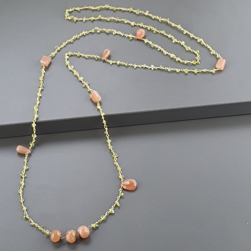 Collana A Nodo Orafo Dorato Con Peridoto E Pietra Di Luna Beige