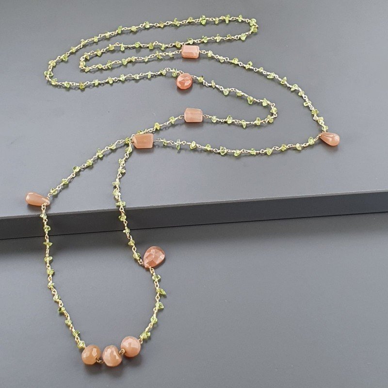 Collana A Nodo Orafo Dorato Con Peridoto E Pietra Di Luna Beige