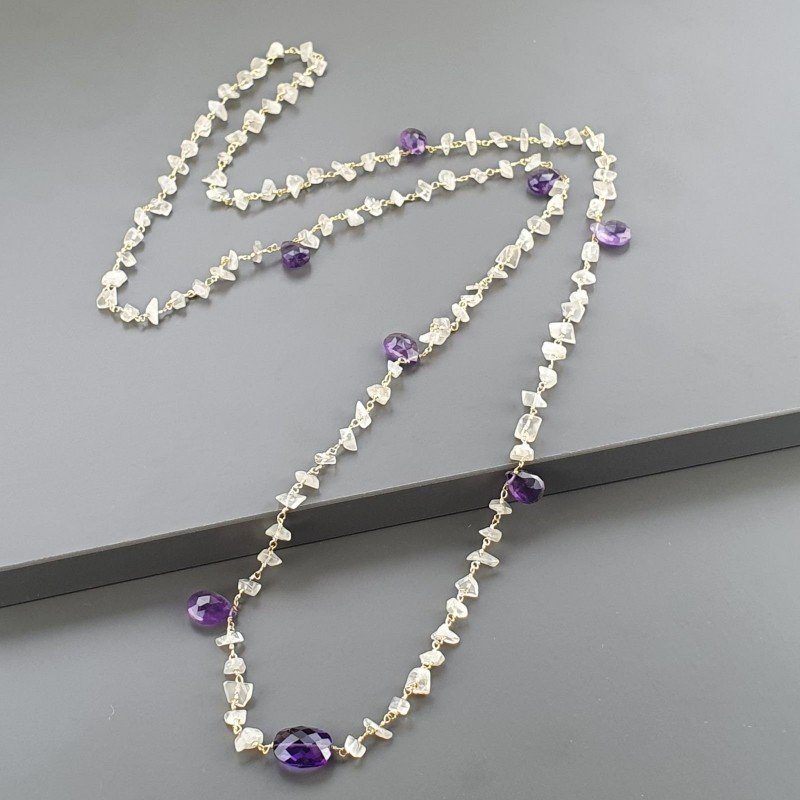 Collana A Nodo Orafo Dorato Con Pietra Di Luna (Adularia),Ametista Africana E Ametista Idrotermale Collana A Nodo Orafo Dorato Con Pietra Di Luna (Adularia),Ametista Africana E Ametista Idrotermale