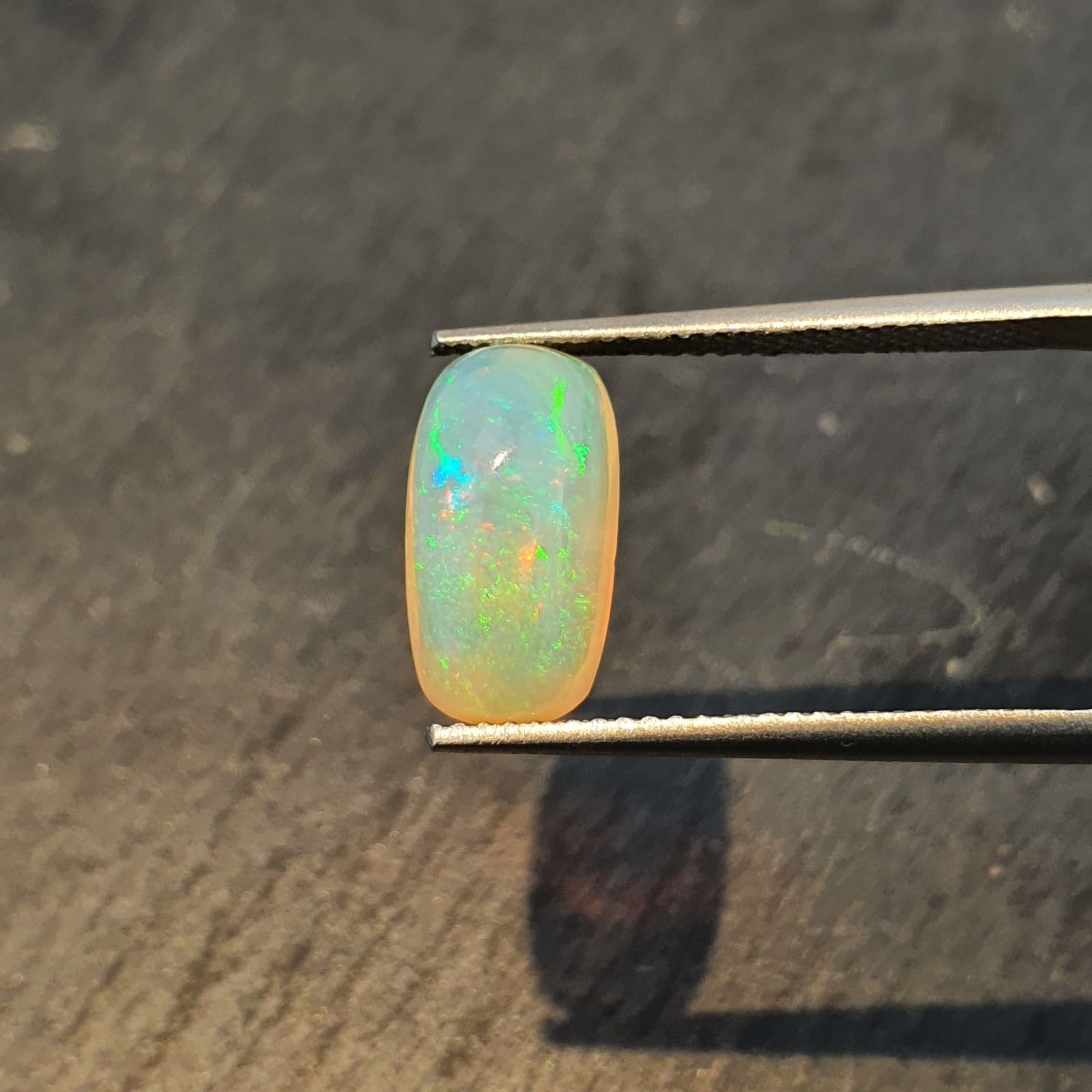 Opale Etiope 'Welo' Naturale Forma Cuscino Piatto Cabochon Liscio Fatto a Mano 7x12x5mm A 2,45 Carati 1pz