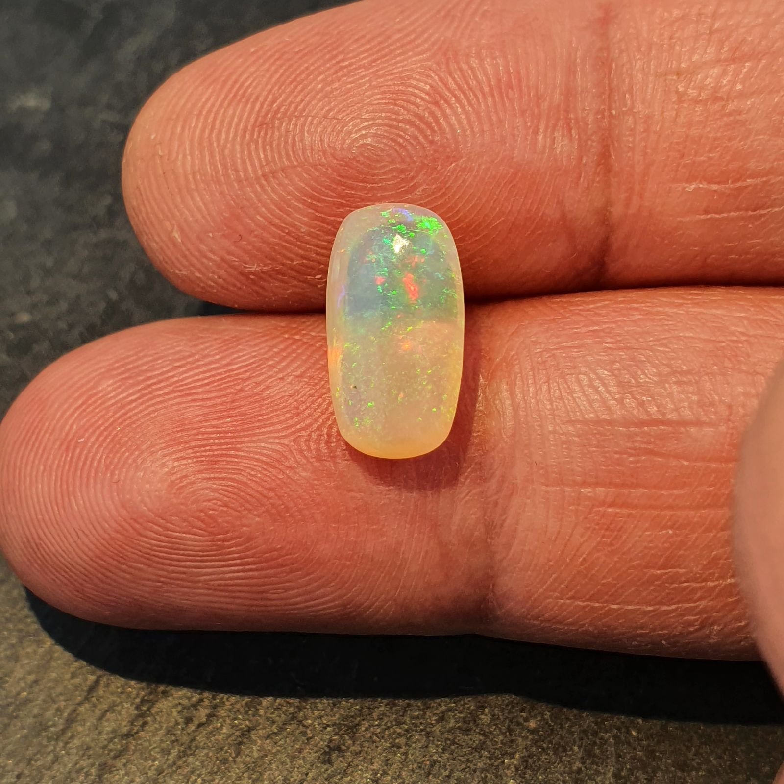 Opale Etiope 'Welo' Naturale Forma Cuscino Piatto Cabochon Liscio Fatto a Mano 7x12x5mm A 2,45 Carati 1pz