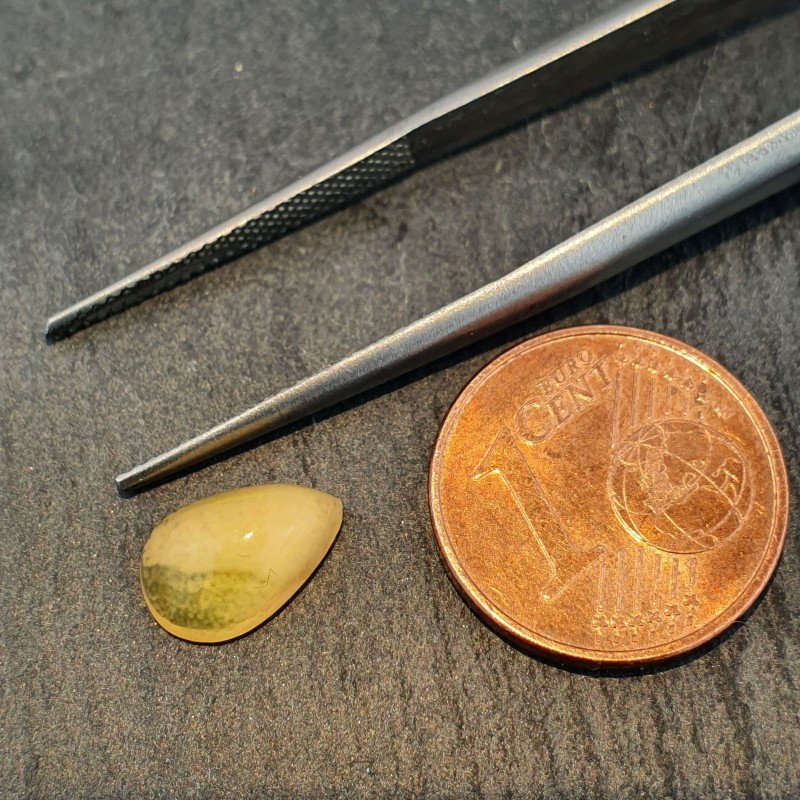 Opale Etiope 'Welo' Naturale Forma Goccia Piatto Cabochon Liscio Fatto a Mano 6x10x4mm 1,05 Carati 1pz