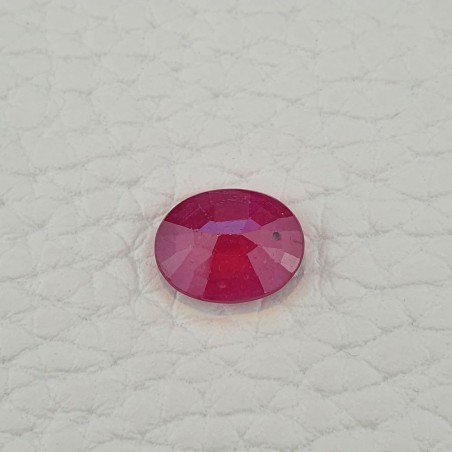 Rubino Naturale Trattato Taglio Ovale Sfaccettata Fatto a Mano 11x9x4mm 3,15 Carati 1pz