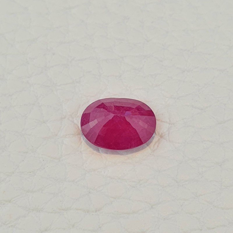 Rubino Naturale Trattato Taglio Ovale Sfaccettata Fatto a Mano 08x11mm 3,70 Carati 1pz