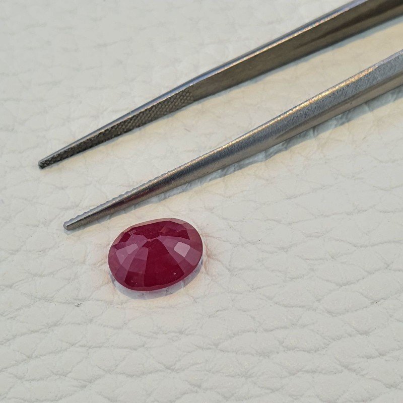 Rubino Naturale Trattato Taglio Ovale Sfaccettata Fatto a Mano 08x10mm 4,00 Carati 1pz