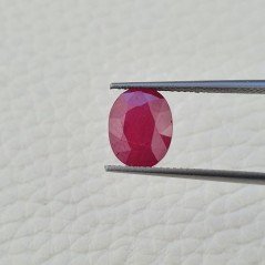 Rubino Naturale Trattato Taglio Ovale Sfaccettata Fatto a Mano 08x10mm 4,00 Carati 1pz