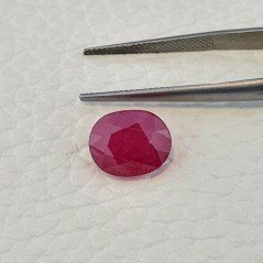 Rubino Naturale Trattato Taglio Ovale Sfaccettata Fatto a Mano 10x12mm 5,35 Carati 1pz