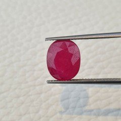 Rubino Naturale Trattato Taglio Ovale Sfaccettata Fatto a Mano 10x12mm 5,35 Carati 1pz