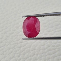 Rubino Naturale Trattato Taglio Ovale Sfaccettata Fatto a Mano 10x12mm 5,35 Carati 1pz
