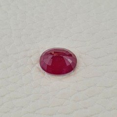 Rubino Naturale Trattato Taglio Ovale Sfaccettata Fatto a Mano 09x12mm 5,45 Carati 1pz