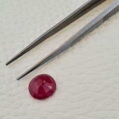 Rubino Naturale Trattato Taglio Ovale Sfaccettata Fatto a Mano 11x10x5,30mm 5,25 Carati 1pz