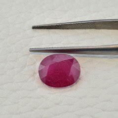 Rubino Naturale Trattato Taglio Ovale Sfaccettata Fatto a Mano 10x12mm 4,75 Carati 1pz