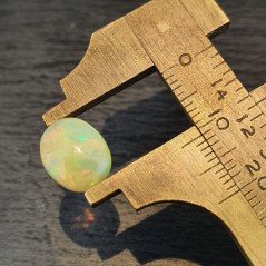 Opale Etiope 'Welo' Naturale Forma Ovale Piatto Cabochon Liscio Fatto a Mano 11,4X9X5mm 2,45 Carati 1pz
