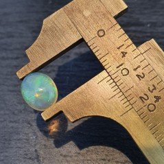 Opale Etiope 'Welo' Naturale Forma Ovale Piatto Cabochon Liscio Fatto a Mano 10X8X4mm 1.65 Carati 1pz