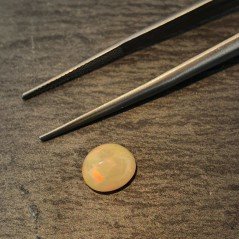 Opale Etiope 'Welo' Naturale Forma Ovale Piatto Cabochon Liscio Fatto a Mano 9X8X5mm 1.65 Carati 1pz