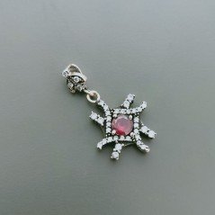 Ciondolo Di Argento 925 con Radice di Rubino Tondo e Zirconi Stile Etnico