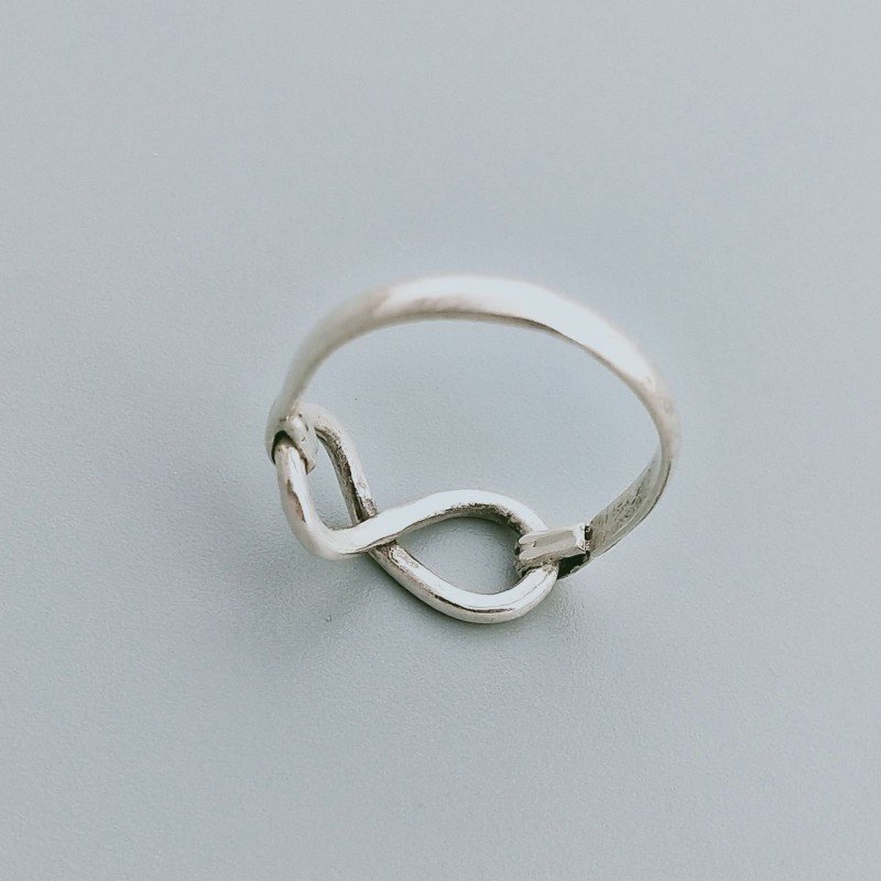 Anello Di Argento 925 Lavorato a Mano Forma Infinito Stile Etnico - Misura 20
