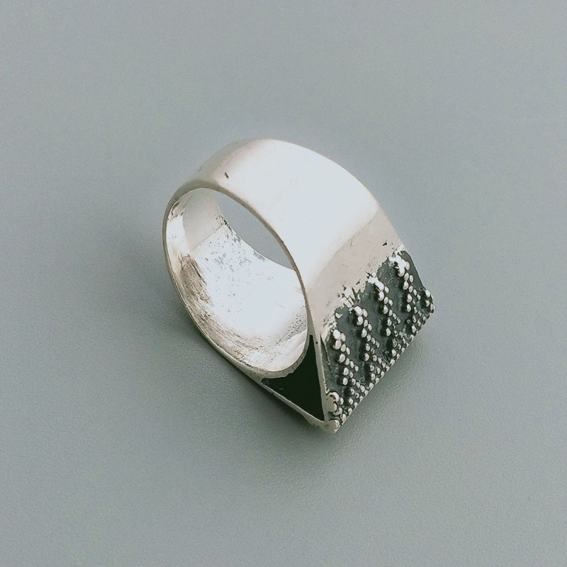 Anello Di Argento 925 Lavorato a Mano Filigrana Forma Piramide Stile Etnico - Misura 19