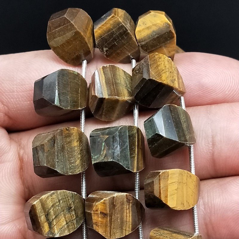 Occhio Di Tigre Naturale in Perline Forma Goccia Twist Sfaccettato a Mano Foro Laterale