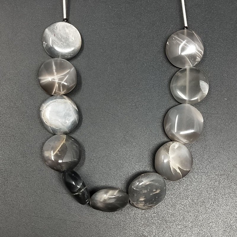 Pietra Di Luna Grigia Marrone Tondo Piatto Liscio A Mano 06mm-12mm Pietra Di Luna Grigia Marrone Tondo Piatto Liscio A Mano 06mm-12mm