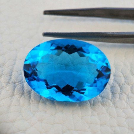 Topazio Azzurro Blu Svizzero Idrotermale Taglio Ovale Sfaccettata a Mano Gemma Sciolta 22X16X9mm 19,60 Carati 1pz