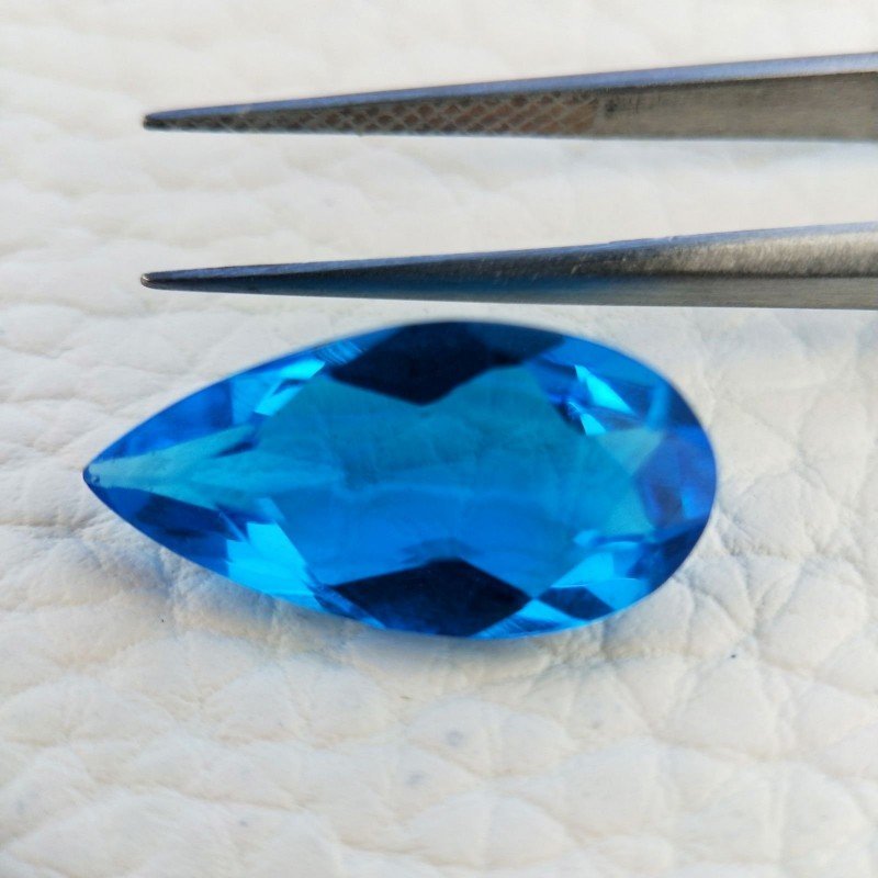 Topazio Azzurro Blu Svizzero Idrotermale Taglio Goccia Sfaccettata a Mano Gemma Sciolta 19X9-10X5-6mm 6,35 Carati 1pz Topazio Azzurro Blu Svizzero Idrotermale Taglio Goccia Sfaccettata a Mano Gemma Sciolta 19X9-10X5-6mm 6,35 Carati 1pz