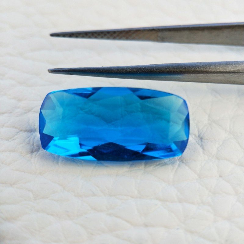 Topazio Azzurro Blu Svizzero Idrotermale Taglio Cuscino Sfaccettata a Mano Gemma Sciolta 19X10X5mm 6,75 Carati 1pz