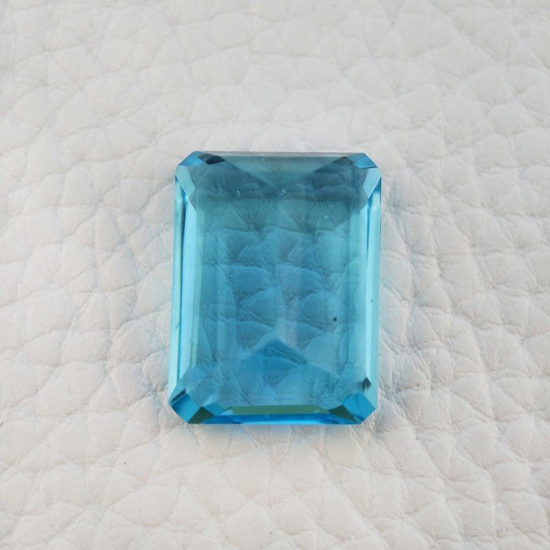 Acquamarina Idrotermale Taglio Smeraldo Ottagono Sfaccettata a Mano Gemma Sciolta 20X15X9mm 20,45 Carati 1pz
