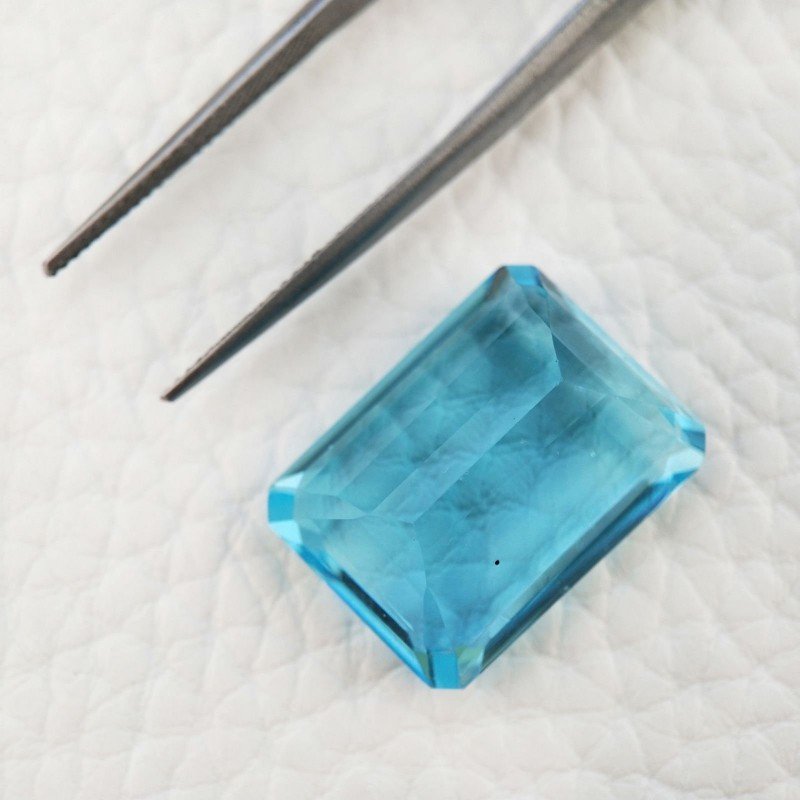Acquamarina Idrotermale Taglio Smeraldo Ottagono Sfaccettata a Mano Gemma Sciolta 20X15X9mm 20,45 Carati 1pz