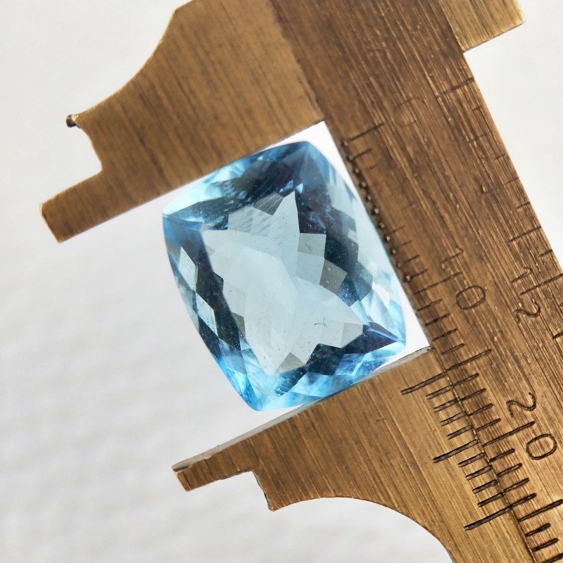Acquamarina Idrotermale Taglio Cuscino Sfaccettata a Mano Gemma Sciolta 15X12X8mm 9,00 Carati 1pz