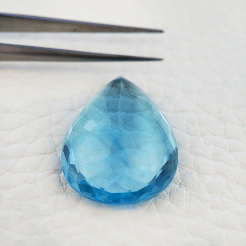Acquamarina Idrotermale Taglio Goccia Sfaccettata a Mano Gemma Sciolta 25X18X8mm 21,65 Carati 1pz