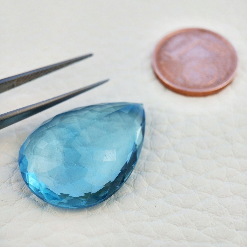Acquamarina Idrotermale Taglio Goccia Sfaccettata a Mano Gemma Sciolta 25X18X8mm 21,65 Carati 1pz