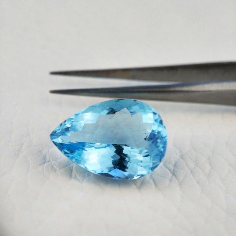 Acquamarina Idrotermale Taglio Goccia Sfaccettata a Mano Gemma Sciolta 18X13X8mm 11,10 Carati 1pz