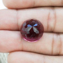 Tormalina Rubellite Idrotermale Taglio Cupola Tondo Sfaccettata a Mano Gemma Sciolta 16X16X9mm 13,95 Carati 1pz