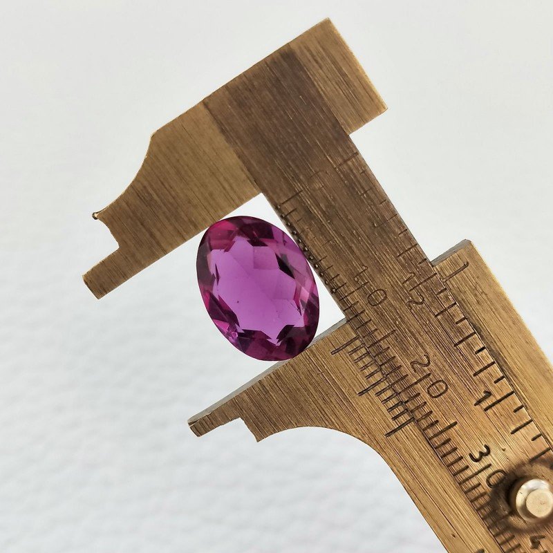 Tormalina Rubellite Idrotermale Taglio Ovale Sfaccettata a Mano Gemma Sciolta 14X10X5-6mm 6,00 Carati 1pz