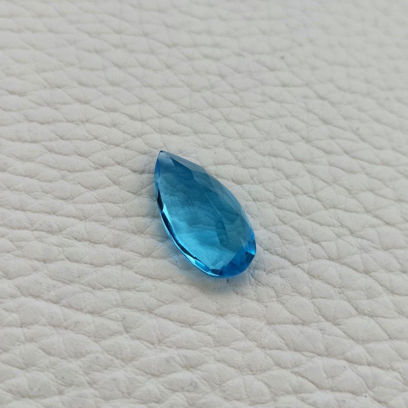 Topazio Azzurro Idrotermale Taglio Goccia Sfaccettata a Mano Gemma Sciolta 19X10X6mm 7,15 Carati 1pz