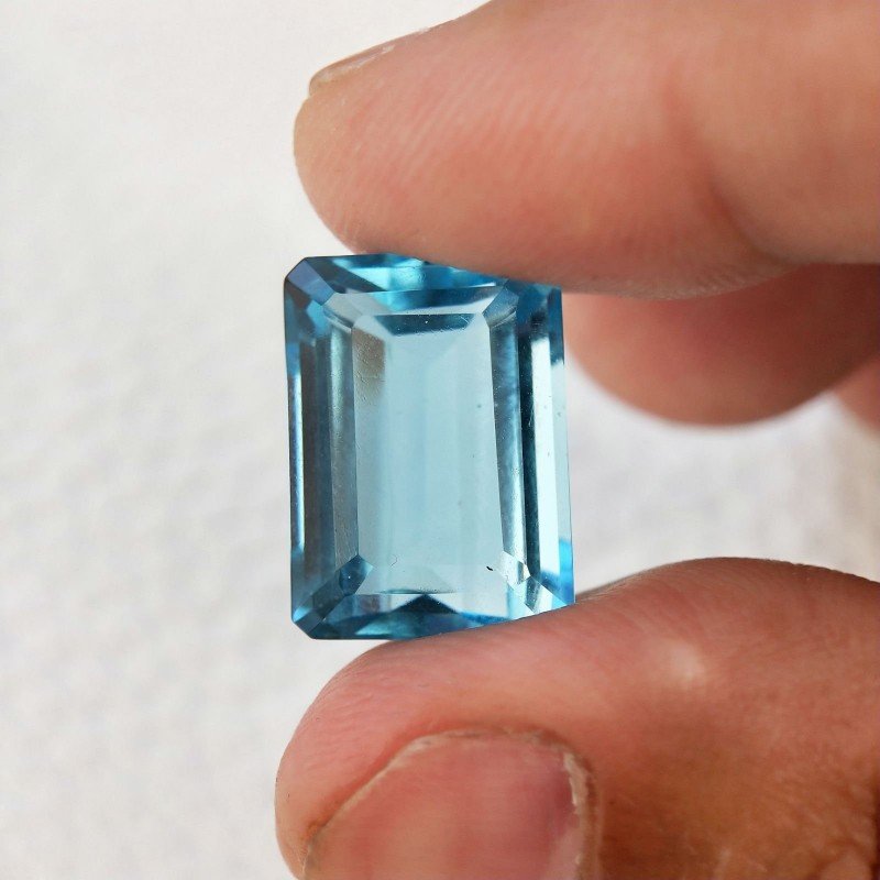 Acquamarina Idrotermale Taglio Smeraldo Ottagono Sfaccettata a Mano Gemma Sciolta 18X13X9mm 16,30 Carati 1pz