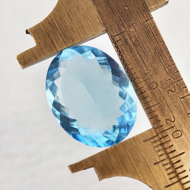 Acquamarina Idrotermale Taglio Ovale Sfaccettata a Mano Gemma Sciolta 20X15X8mm 14,20 Carati 1pz