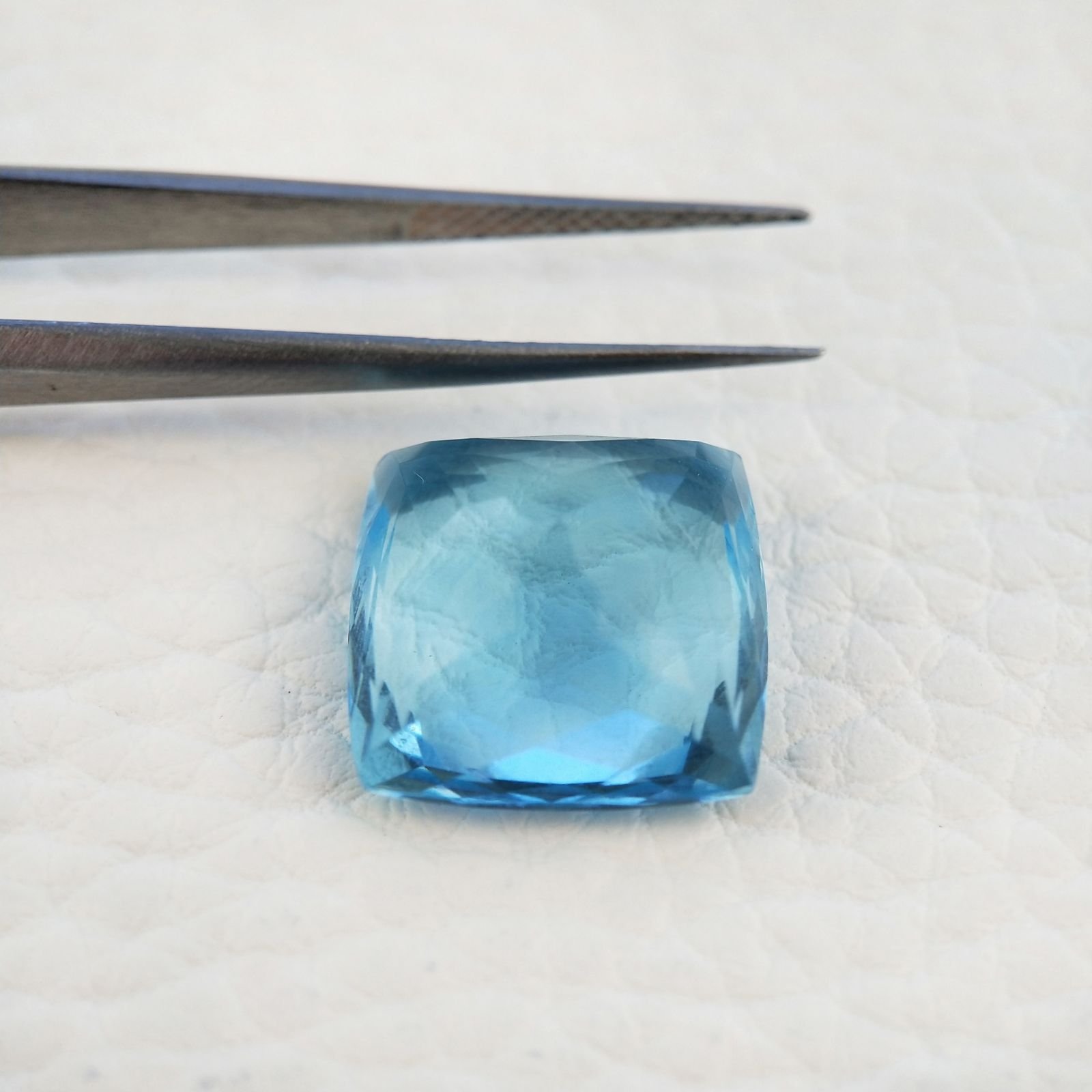 Acquamarina Idrotermale Taglio Cuscino Sfaccettata a Mano Gemma Sciolta 15X15X7-8mm 12,95 Carati 1pz
