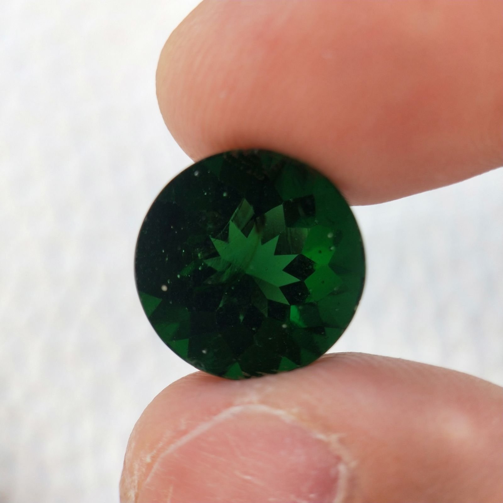 Tormalina Verde Idrotermale Taglio Cupola Tondo Sfaccettata a Mano Gemma Sciolta 14X14X10mm 9,00+ Carati 1pz