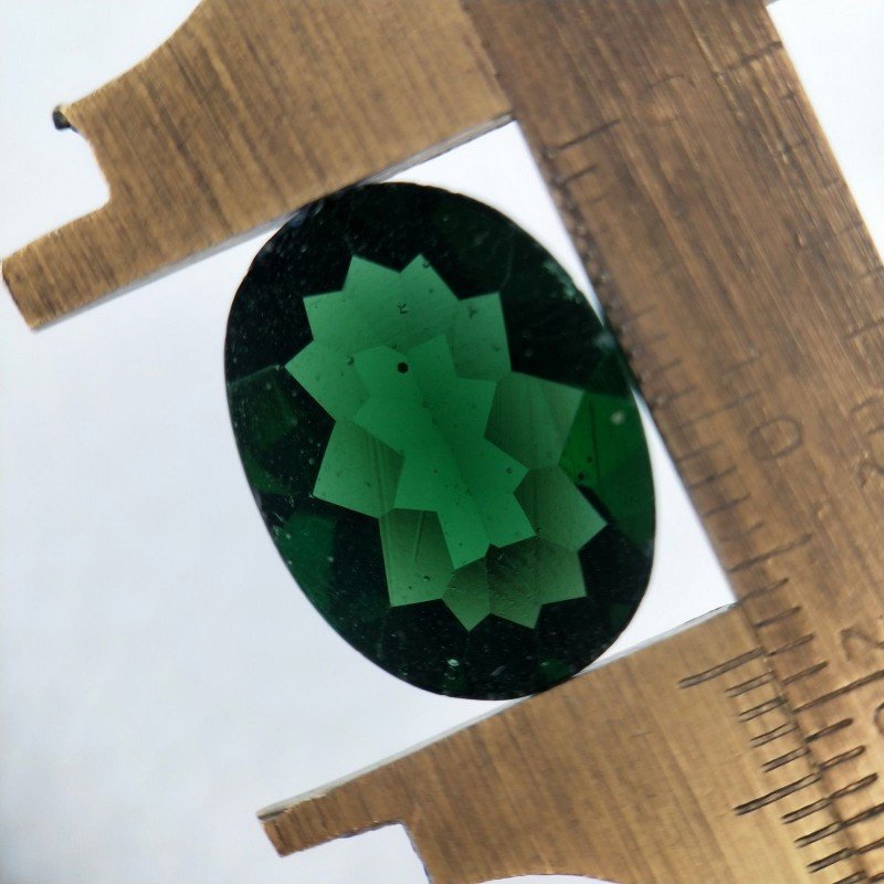 Tormalina Verde Idrotermale Taglio Cupola Ovale Sfaccettata a Mano Gemma Sciolta 17X12X7mm 9,00+ Carati 1pz