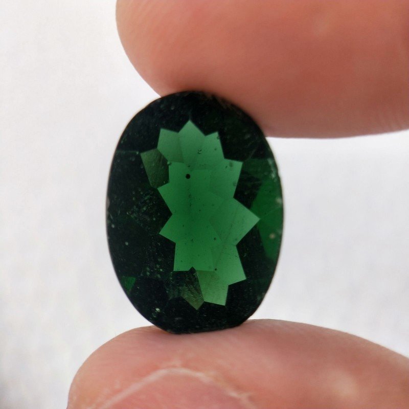 Tormalina Verde Idrotermale Taglio Cupola Ovale Sfaccettata a Mano Gemma Sciolta 17X12X7mm 9,00+ Carati 1pz