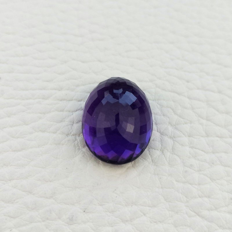 Ametista Africana Idrotermale Taglio Ovale Sfaccettata a Mano Gemma Sciolta 20X16X10mm 20,45 Carati 1pz Ametista Africana Idrotermale Taglio Ovale Sfaccettata a Mano Gemma Sciolta 20X16X10mm 20,45 Carati 1pz