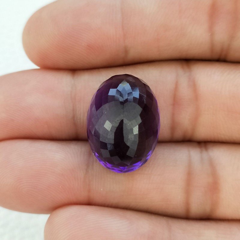 Ametista Africana Idrotermale Taglio Ovale Sfaccettata a Mano Gemma Sciolta 20X16X10mm 20,45 Carati 1pz Ametista Africana Idrotermale Taglio Ovale Sfaccettata a Mano Gemma Sciolta 20X16X10mm 20,45 Carati 1pz
