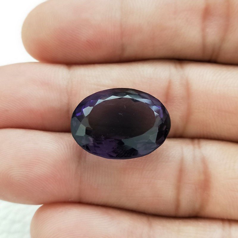 Ametista Africana Idrotermale Taglio Ovale Sfaccettata a Mano Gemma Sciolta 20X15X10mm 18,10 Carati 1pz