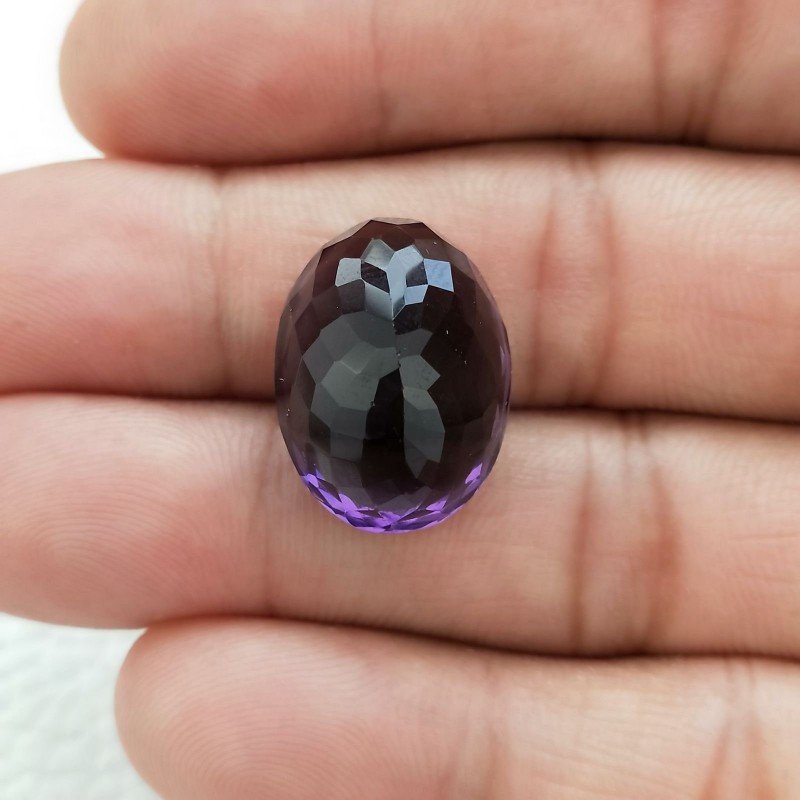 Ametista Africana Idrotermale Taglio Ovale Sfaccettata a Mano Gemma Sciolta 20X15X10mm 18,10 Carati 1pz