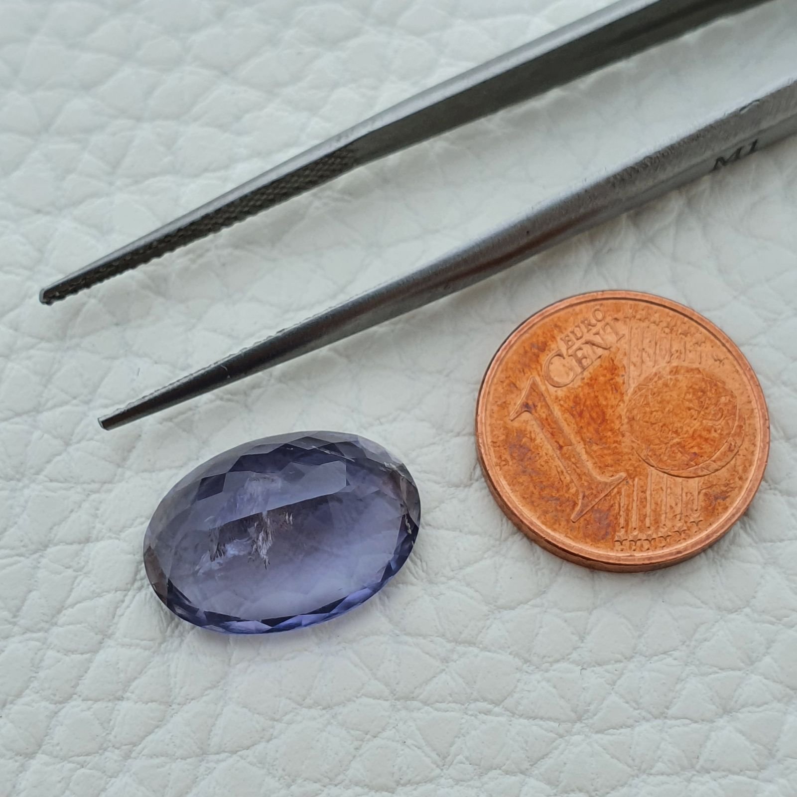 Iolite Naturale Taglio Ovale Sfaccettata Fatto a Mano Gemma Sciolta 15X11X7mm 6,70 Carati 1pz