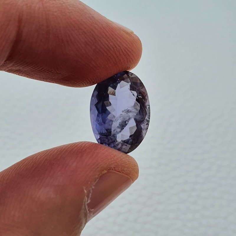 Iolite Naturale Taglio Ovale Sfaccettata Fatto a Mano Gemma Sciolta 15X11X7mm 6,70 Carati 1pz